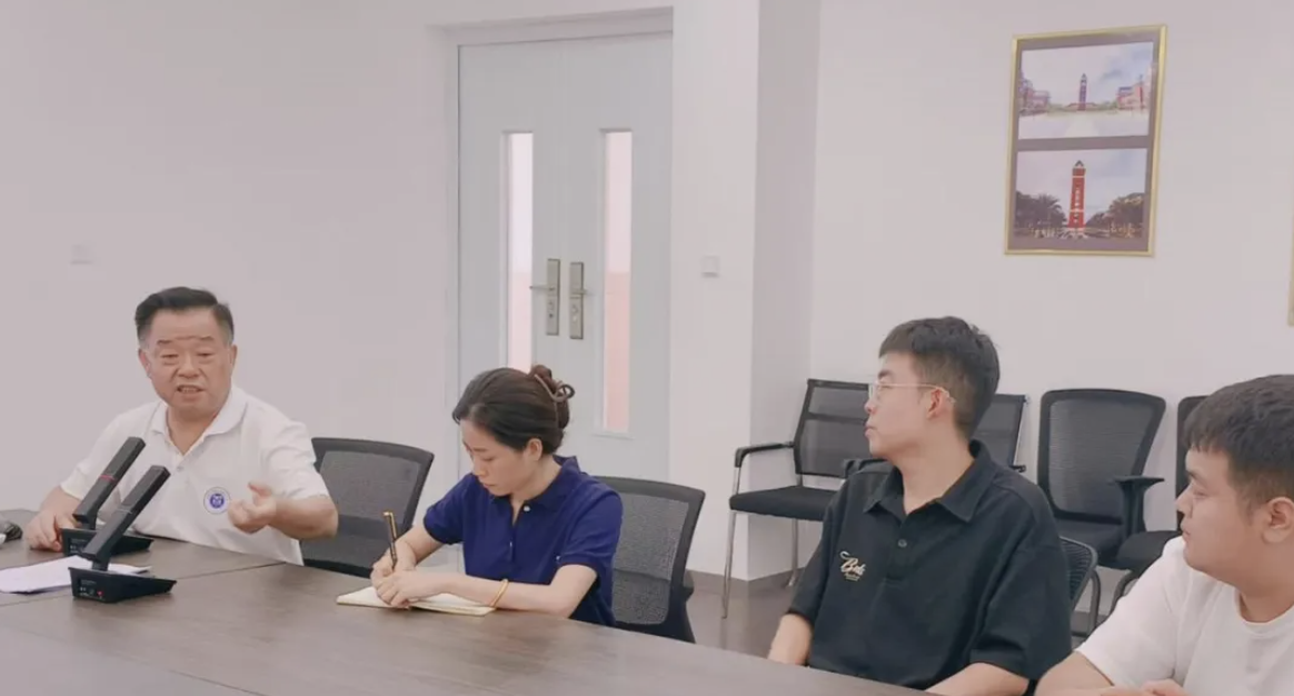 教學(xué)研究I海南東方新絲路職業(yè)學(xué)院舉辦省級(jí)課題申報(bào)講座