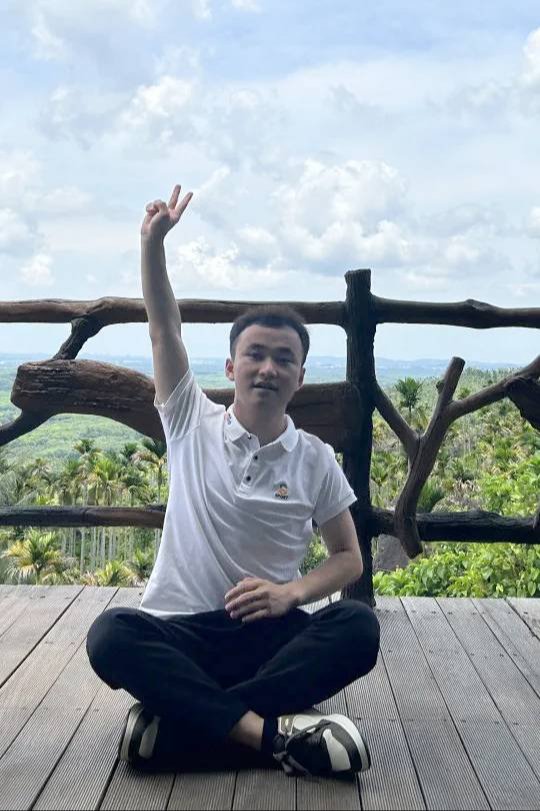 2020級畢業(yè)生鐘毅乘著自貿(mào)港的東風(fēng)，扎根博鰲樂城醫(yī)療先行區(qū)